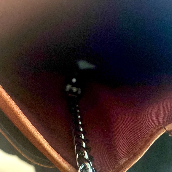 Chanel - Picture 7 of 9